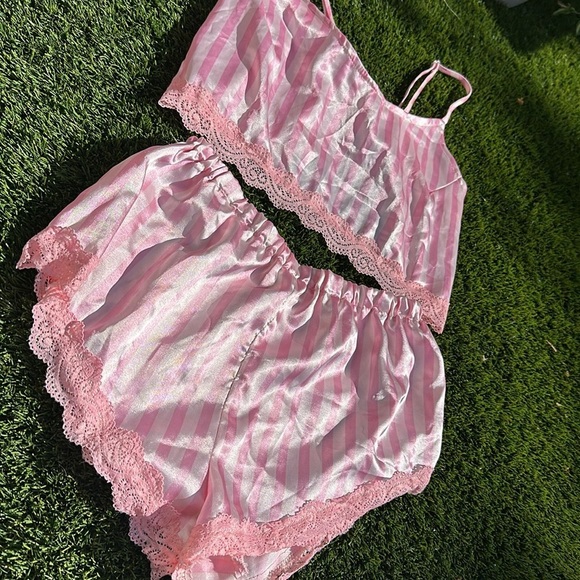 SHEIN Women’s silk two-piece pyjama set baby dolls size small - Picture 14 of 16